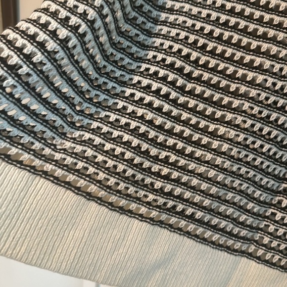 New with tags size large tall, knitted pullover sweater - Picture 7 of 9